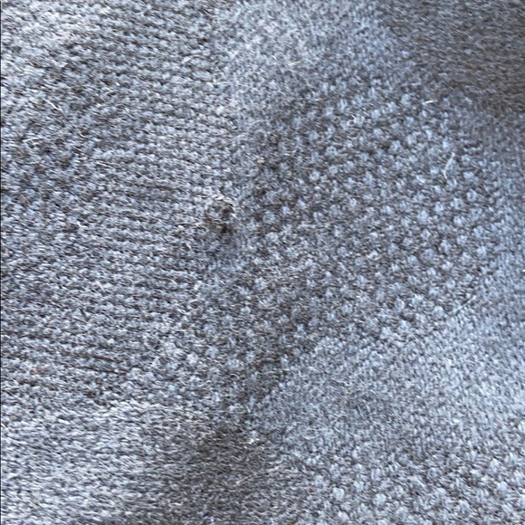 COACH 100% Cashmere Logo Over-Sized Wrap Scarf - Picture 5 of 7